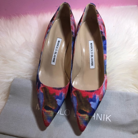 New Authentic Manolo Blahnik Pumps - Picture 1 of 8